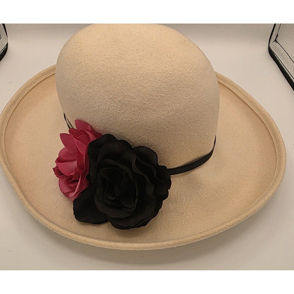 Vintage Geo. W. Bollman 100% Wool Felt Doeskin Ladies Bowler Hat Cream W/ Roses‎